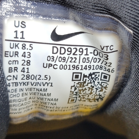 Nike Quest 5 Running Shoes Black White Blue DD9291-003 Women's Size 11 New - Picture 4 of 10